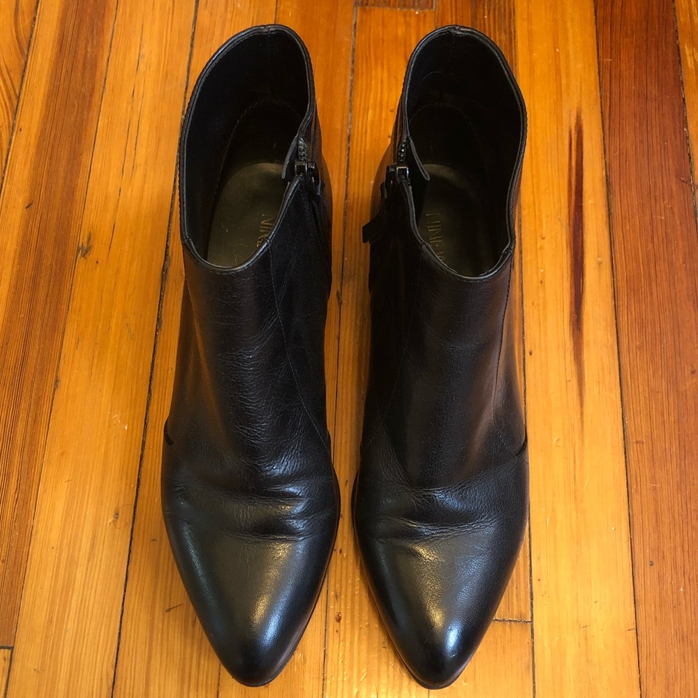 Nine West black boots - size 8